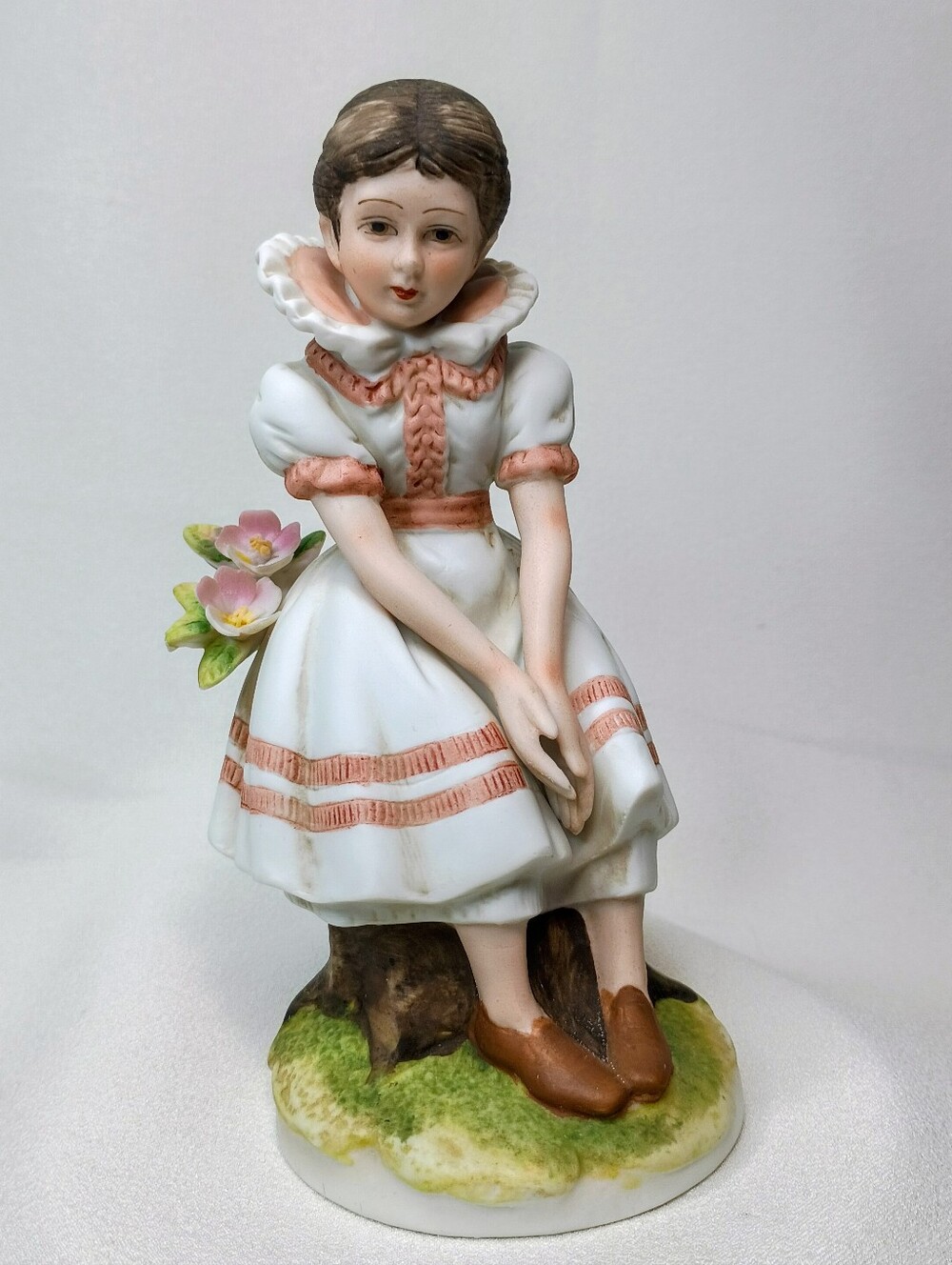 Lefton KW844 Becky Thatcher Figurine